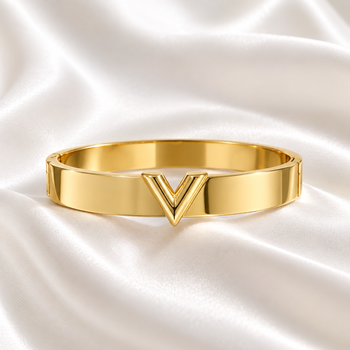 Vela Bracelet
