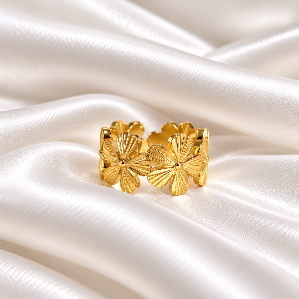 Zinnia Ring- Gold