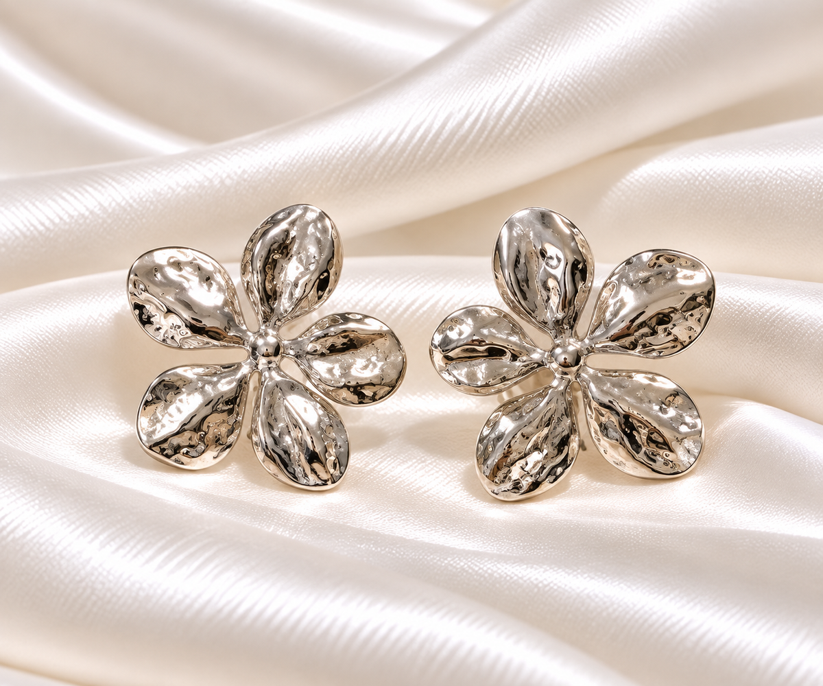Magnolia Earring